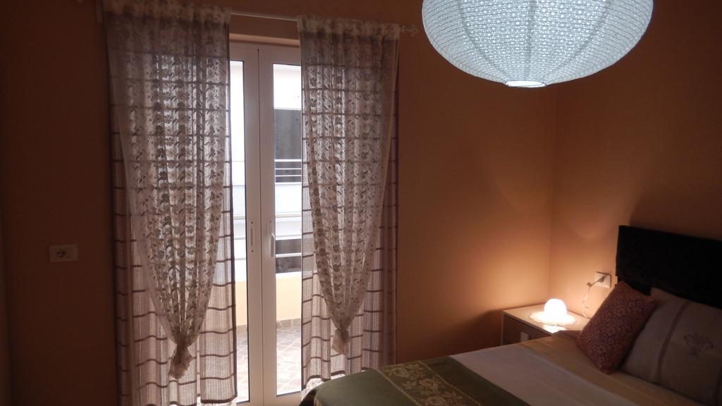 Jelena'S Luxury Apartments Sarandë Eksteriør bilde