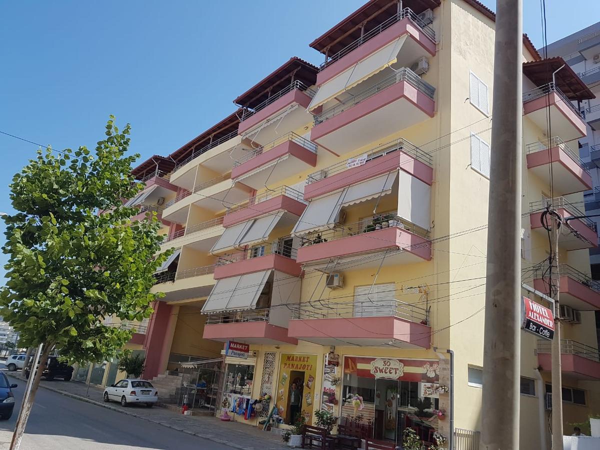 Jelena'S Luxury Apartments Sarandë Eksteriør bilde