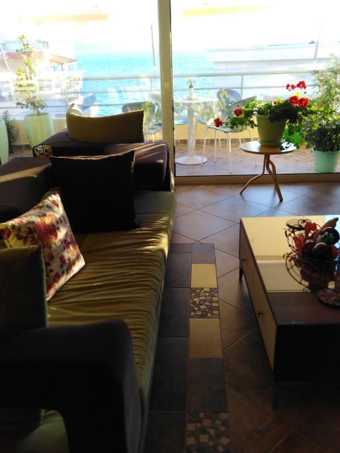 Jelena'S Luxury Apartments Sarandë Eksteriør bilde